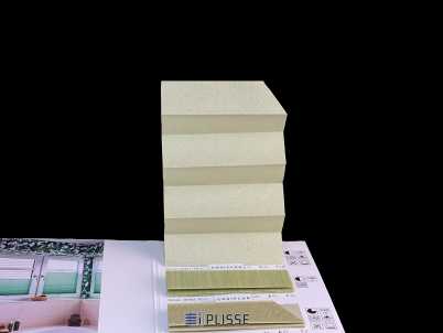 Штора плиссе Bloecker Cosiflor Basic NEW 20427, PG1, R50 A32 T18